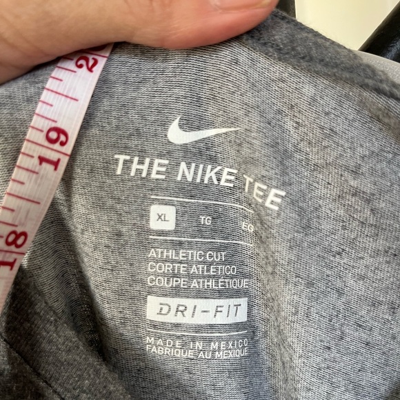 Nike Men's Gray T-Shirt Dri-fit Cotton Blend - Picture 2 of 5
